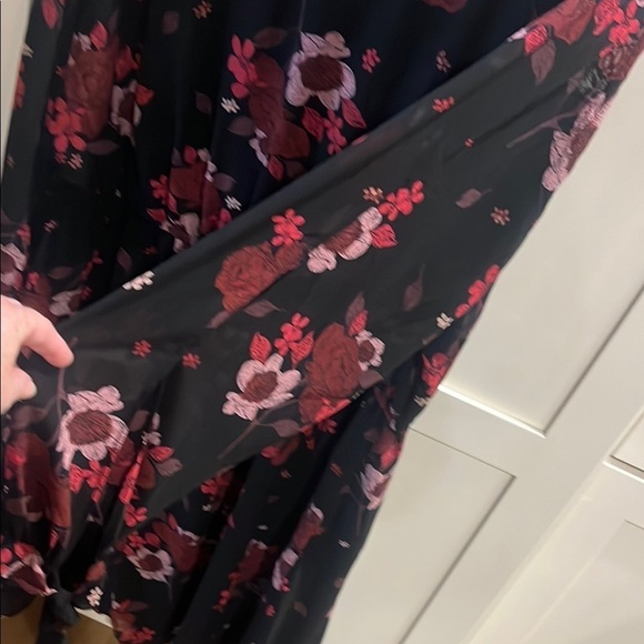 Wayf Black Floral Dress - Picture 4 of 5